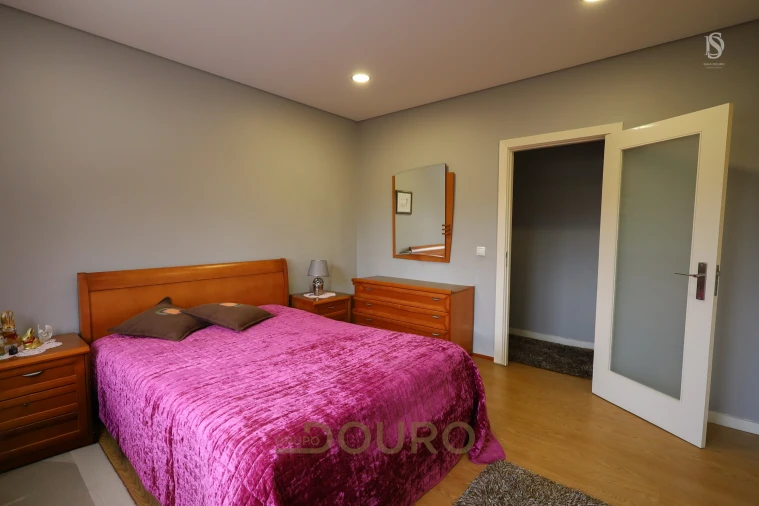 Moradia T3 para Venda em Pedroso e Seixezelo Foto 13