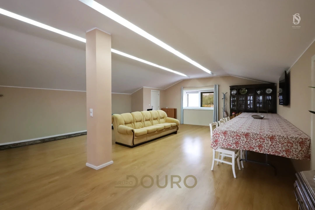 Moradia T3 para Venda em Pedroso e Seixezelo Foto 5