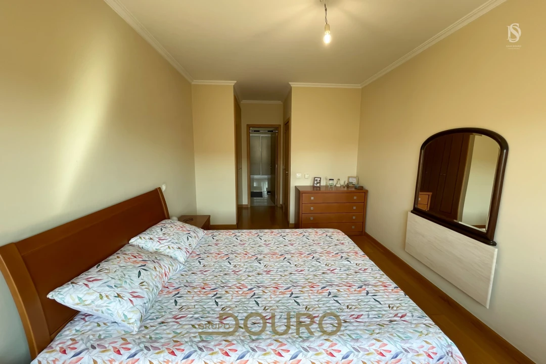 Apartamento T2 para Venda em Rio Tinto Foto 8