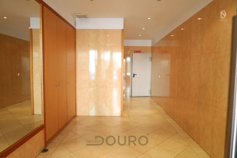 Apartamento T2 para Venda em Rio Tinto Foto 4
