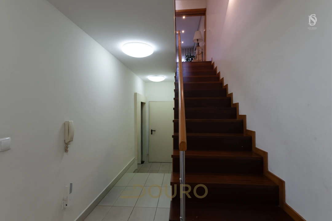 Moradia T4 para Venda em Grijó e Sermonde Foto 2