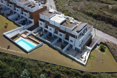 Moradia T4 para Venda em Grijó e Sermonde