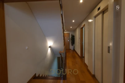 Moradia T4 para Venda em Grijó e Sermonde