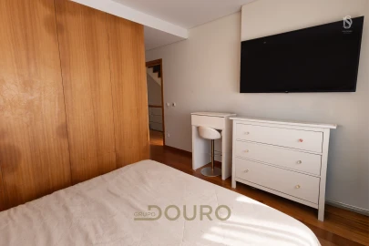 Moradia T4 para Venda em Grijó e Sermonde