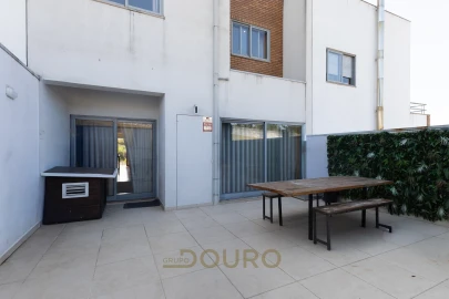 Moradia T4 para Venda em Grijó e Sermonde