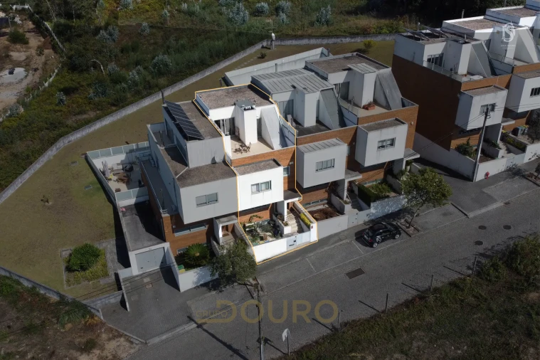 Moradia T4 para Venda em Grijó e Sermonde Foto 41