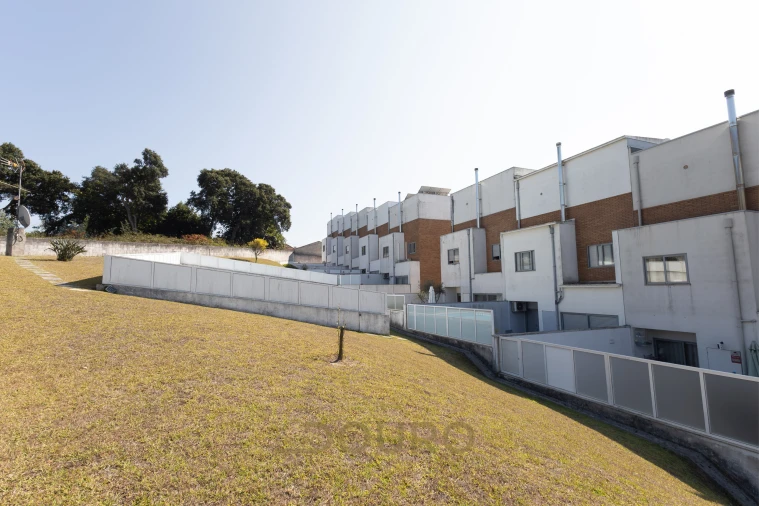 Moradia T4 para Venda em Grijó e Sermonde Foto 26