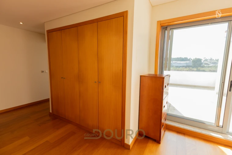 Moradia T4 para Venda em Grijó e Sermonde Foto 21