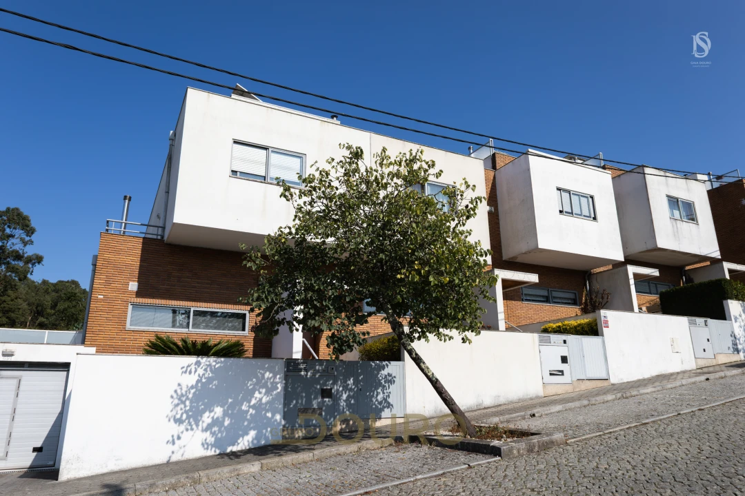 Moradia T4 para Venda em Grijó e Sermonde Foto 32