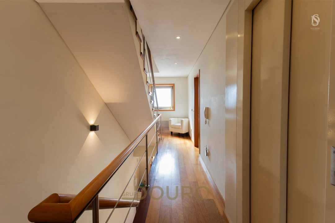 Moradia T4 para Venda em Grijó e Sermonde Foto 10