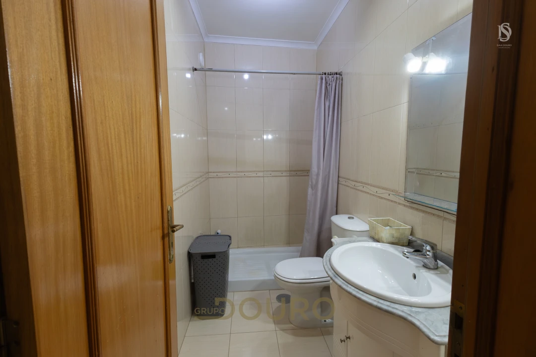 Apartamento T2 para Venda em Pedroso e Seixezelo Foto 10