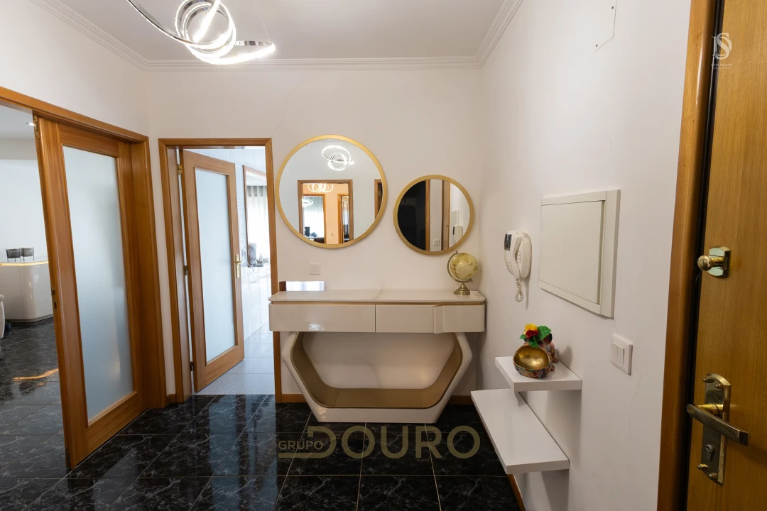 Apartamento T3 para Venda em Sandim, Olival, Lever e Crestuma Foto 14