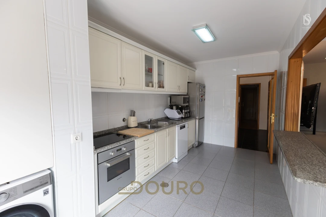 Apartamento T3 para Venda em Sandim, Olival, Lever e Crestuma Foto 21