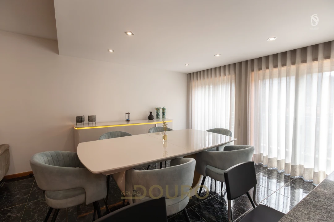 Apartamento T3 para Venda em Sandim, Olival, Lever e Crestuma Foto 20