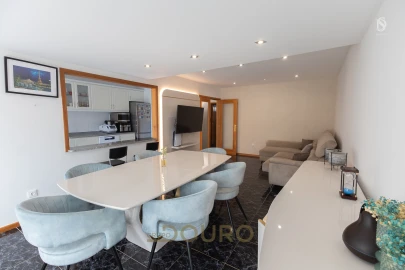 Apartamento T3 para Venda em Sandim, Olival, Lever e Crestuma