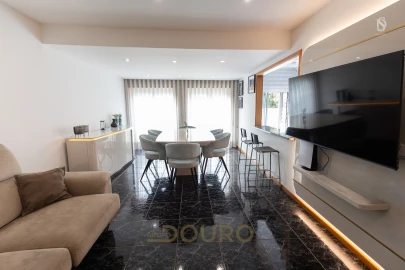 Apartamento T3 para Venda em Sandim, Olival, Lever e Crestuma