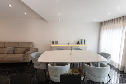 Apartamento T3 para Venda em Sandim, Olival, Lever e Crestuma