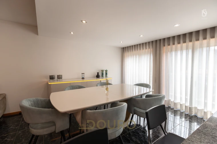 Apartamento T3 para Venda em Sandim, Olival, Lever e Crestuma Foto 20