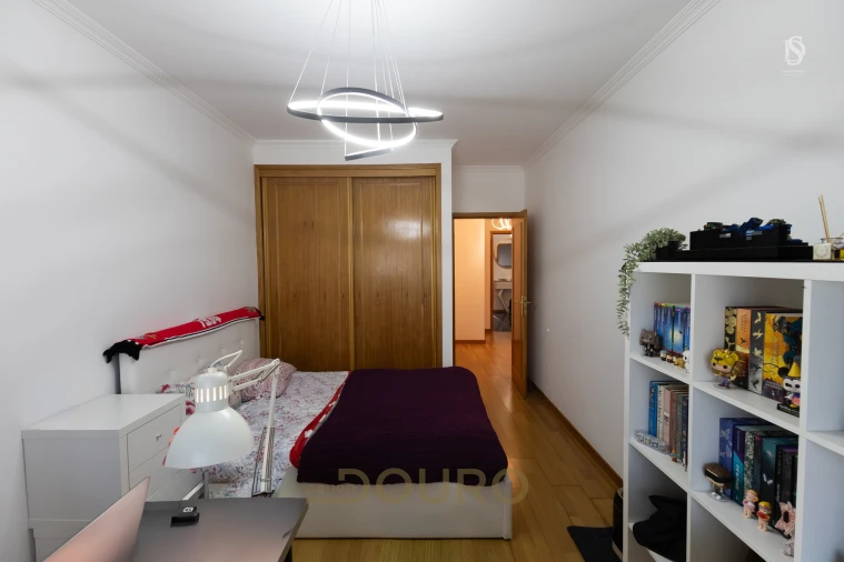 Apartamento T3 para Venda em Sandim, Olival, Lever e Crestuma Foto 19