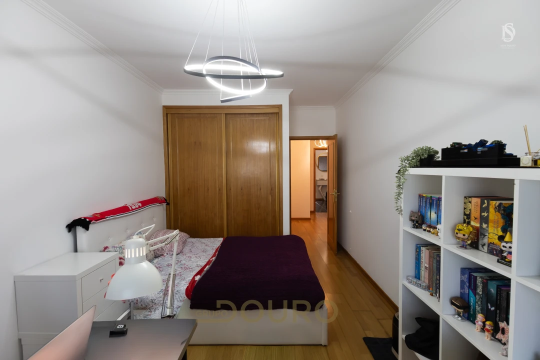 Apartamento T3 para Venda em Sandim, Olival, Lever e Crestuma Foto 19