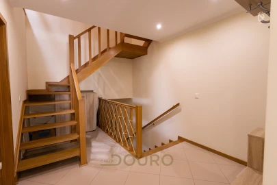 Apartamento T3 para Venda em Pedroso e Seixezelo