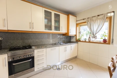 Apartamento T3 para Venda em Pedroso e Seixezelo