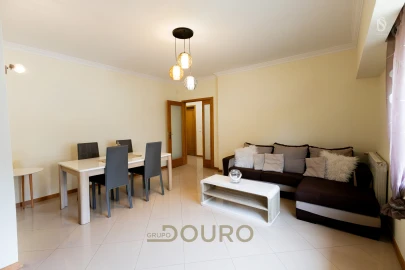Apartamento T3 para Venda em Pedroso e Seixezelo