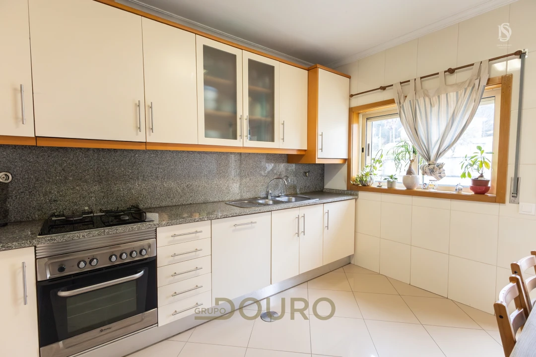 Apartamento T3 para Venda em Pedroso e Seixezelo Foto 16