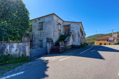 Quinta T9 para Venda em Carvoeiro