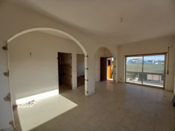 Moradia T2 para Venda em São Francisco