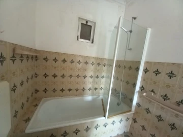 Moradia T2 para Venda em São Francisco