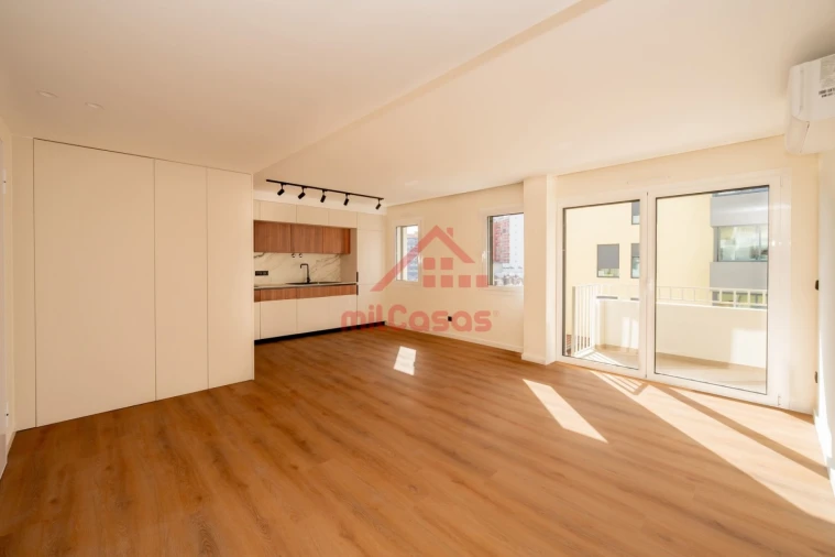 Apartamento T2 para Arrendamento em Santa Maria, São Pedro e Matacães Foto 7