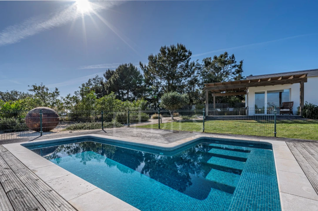 Moradia T5 para Venda em Santa Maria do Castelo e Santiago e Santa Susana Foto 2