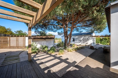 Moradia T5 para Venda em Santa Maria do Castelo e Santiago e Santa Susana