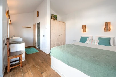 Moradia T5 para Venda em Santa Maria do Castelo e Santiago e Santa Susana