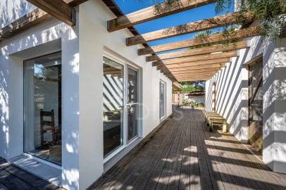 Moradia T5 para Venda em Santa Maria do Castelo e Santiago e Santa Susana