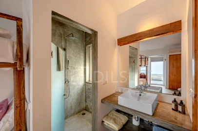 Moradia T5 para Venda em Santa Maria do Castelo e Santiago e Santa Susana