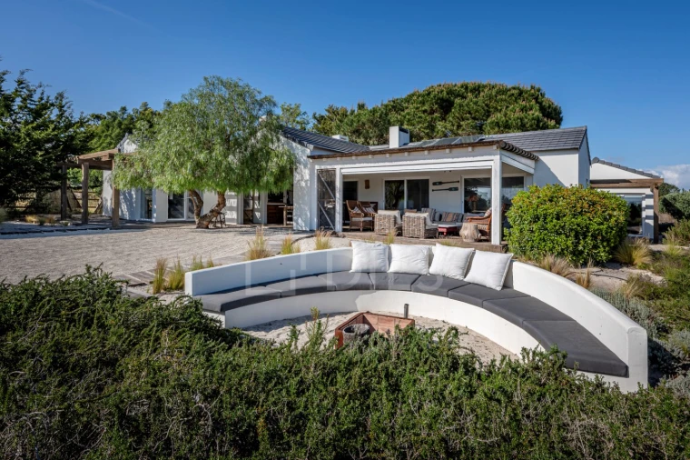 Moradia T5 para Venda em Santa Maria do Castelo e Santiago e Santa Susana Foto 16