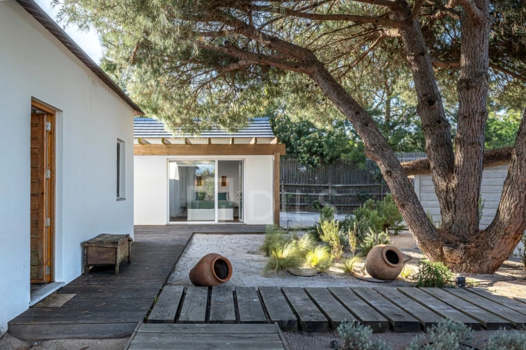 Moradia T5 para Venda em Santa Maria do Castelo e Santiago e Santa Susana Foto 22