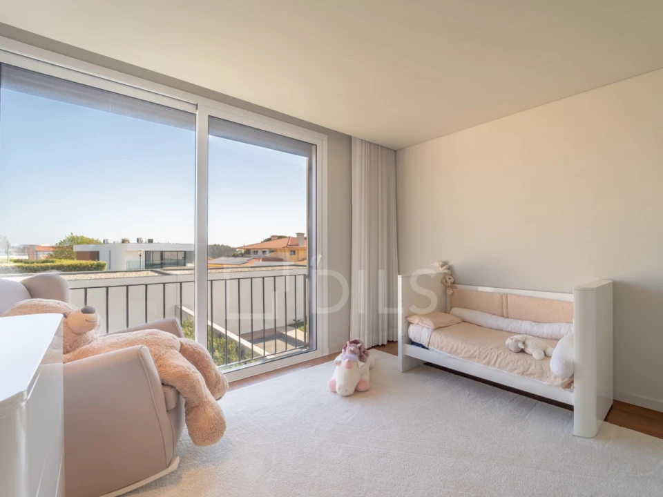 Moradia T4 para Venda em Gulpilhares e Valadares Foto 9