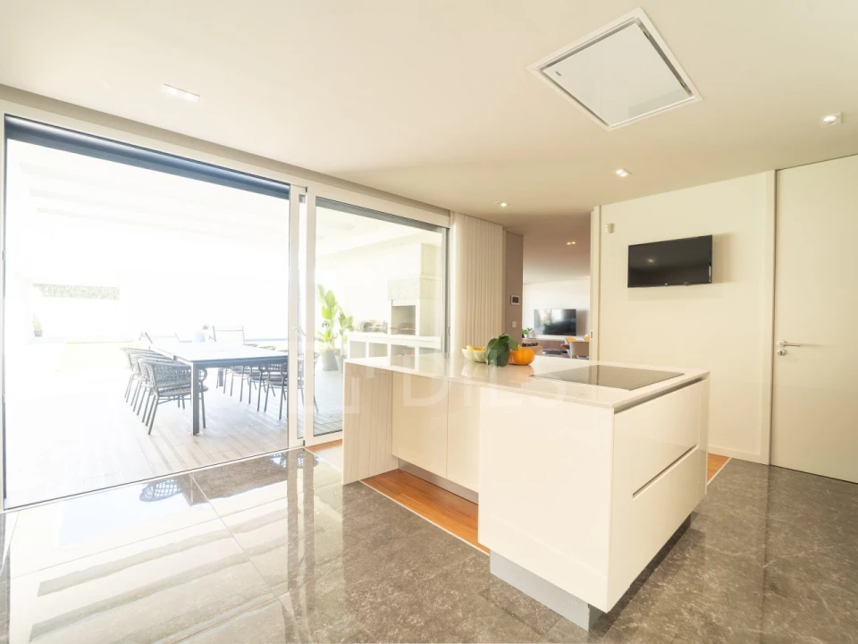 Moradia T4 para Venda em Gulpilhares e Valadares Foto 12