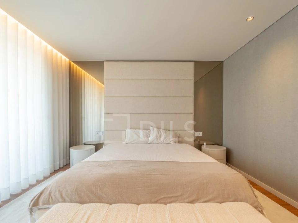 Moradia T4 para Venda em Gulpilhares e Valadares Foto 17