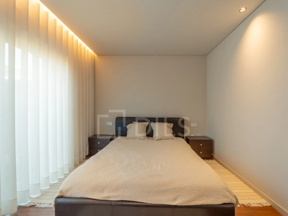 Moradia T4 para Venda em Gulpilhares e Valadares Foto 22