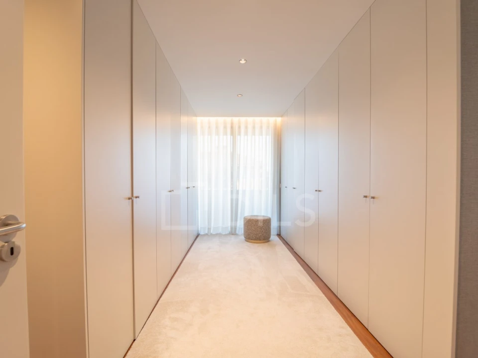 Moradia T4 para Venda em Gulpilhares e Valadares Foto 25