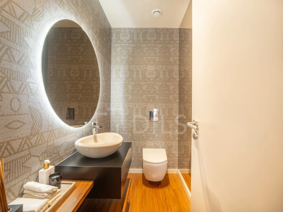 Moradia T4 para Venda em Gulpilhares e Valadares Foto 34