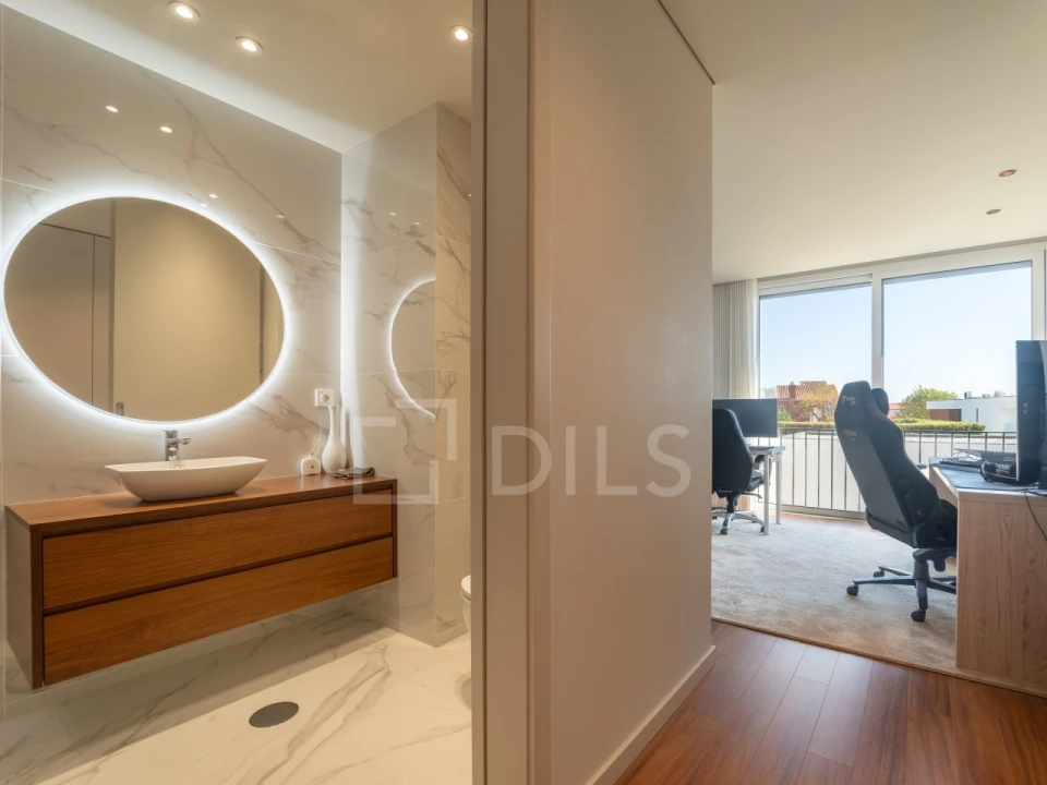 Moradia T4 para Venda em Gulpilhares e Valadares Foto 35