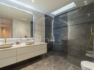 Moradia T4 para Venda em Gulpilhares e Valadares