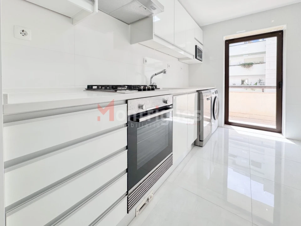 Apartamento T3 para Venda em Parque das Nações Foto 11