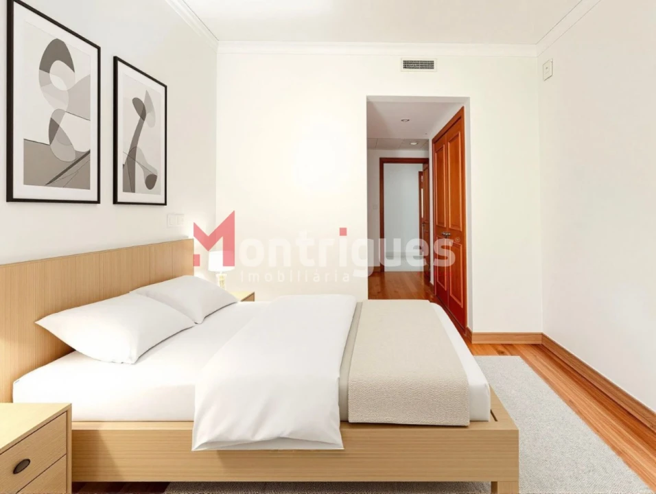 Apartamento T3 para Venda em Parque das Nações Foto 3