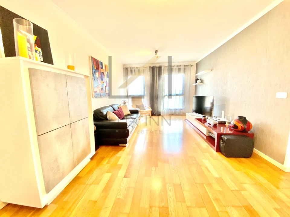 Apartamento T1 para Arrendamento em Campolide Foto 1